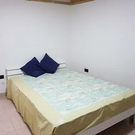 Monolocale Bianca Semesterbostad